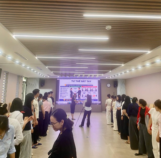 Khóa Học Nghiệp Vụ Lễ Tân Văn Phòng 2026